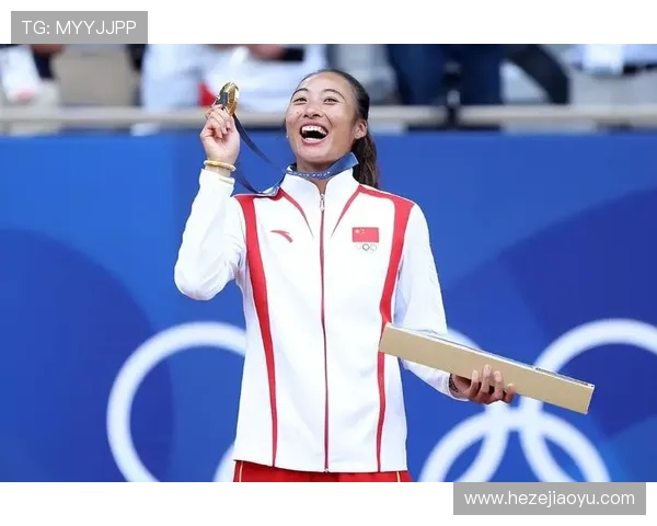 郑钦文新年第4战状态低迷 破发机会未能把握